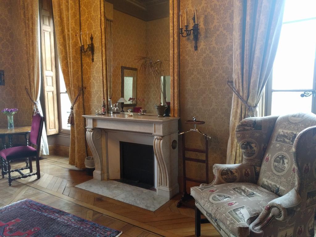 Chateau Du Marechal De Saxe Yerres Esterno foto